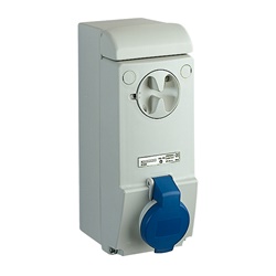 Presa da parete interbloccata Unika IP44 32A 220V 2P+T