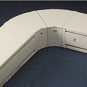 Curva piana 45° canalina elettrica 150 mm deviazioni precise impianti elettrici professionali