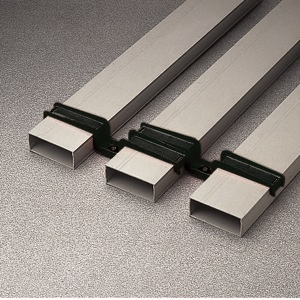 Distanziatore canalina elettrica 75x30x2 mm per impianti professionali fissaggio stabile