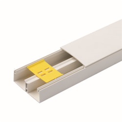 Canalina portacavi 40x17 mm bianca con scomparti organizzazione cavi elettrici residenziale commerciale
