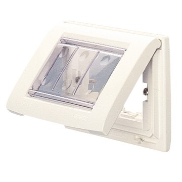 PLACCA IP55 3 POSTI BIANCO NUVOLA