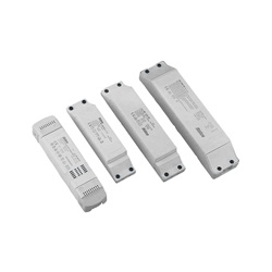 Trasformatore dimmerabile alogeno 230V-12V 110W compatto per impianti residenziali e commerciali