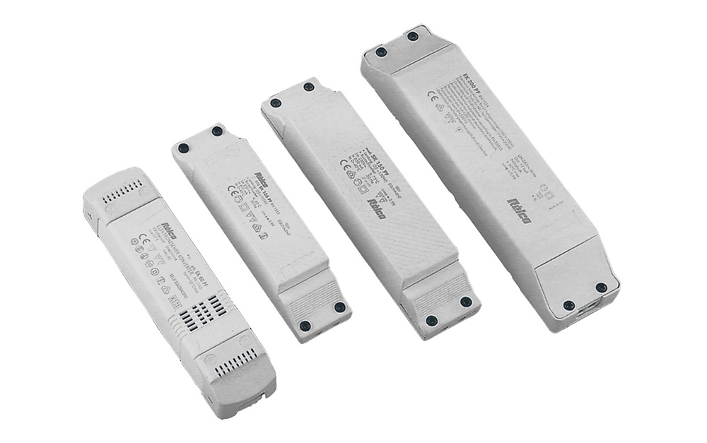 Trasformatore dimmerabile alogene 210W 230/12V controllo intensità luce residenziale e commerciale