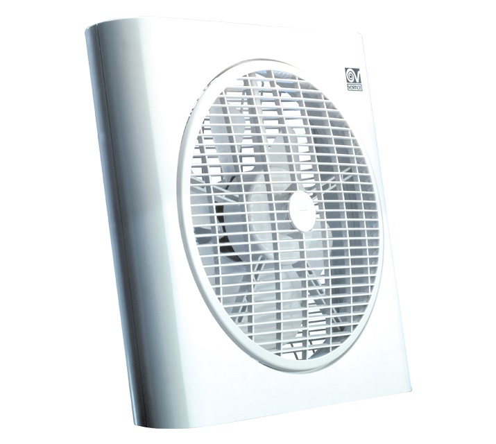 Ventilatore ARIANTE 30 con motore 3 velocità e rotazione griglia, corpo plastica anti-UV, portata 1300 m³/h, uso interno