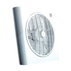 Ventilatore ARIANTE 30 con motore 3 velocità e rotazione griglia, corpo plastica anti-UV, portata 1300 m³/h, uso interno