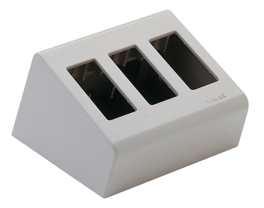 Scatola inclinata da tavolo 3 moduli standard 8000 profondità 50 mm avorio