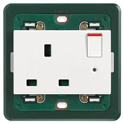 Presa elettrica 2P+T 13A 250V con interruttore bianca standard inglese per scatole BS