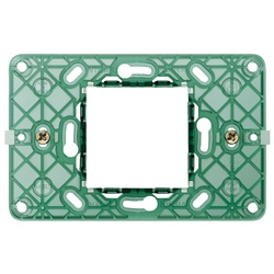 Supporto 2 moduli centrali con viti per scatole incasso 3 moduli interasse 60 mm o 56x56 mm, aggancio orizzontale/verticale