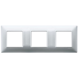Placca 6 moduli tecnopolimero argento opaco interasse 71 mm per installazioni elettriche interne