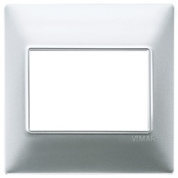 Placca 3 moduli BS tecnopolimero vernice argento opaco per installazioni elettriche