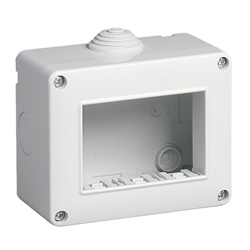 Contenitore da parete IP40 3 moduli Eikon Arké Plana per installazioni elettriche