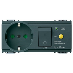 Presa 2P+T 16A tipo P30 interbloccata con magnetotermico differenziale C16 10mA uso civile e industriale