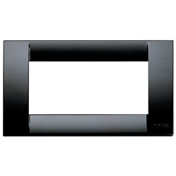 Placca Classica 4 moduli tecnopolimero nero per installazioni elettriche