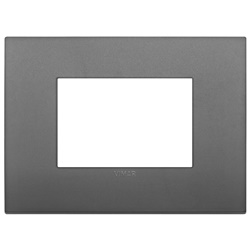 Placca Classic 3 moduli tecnopolimero grigio per installazioni elettriche