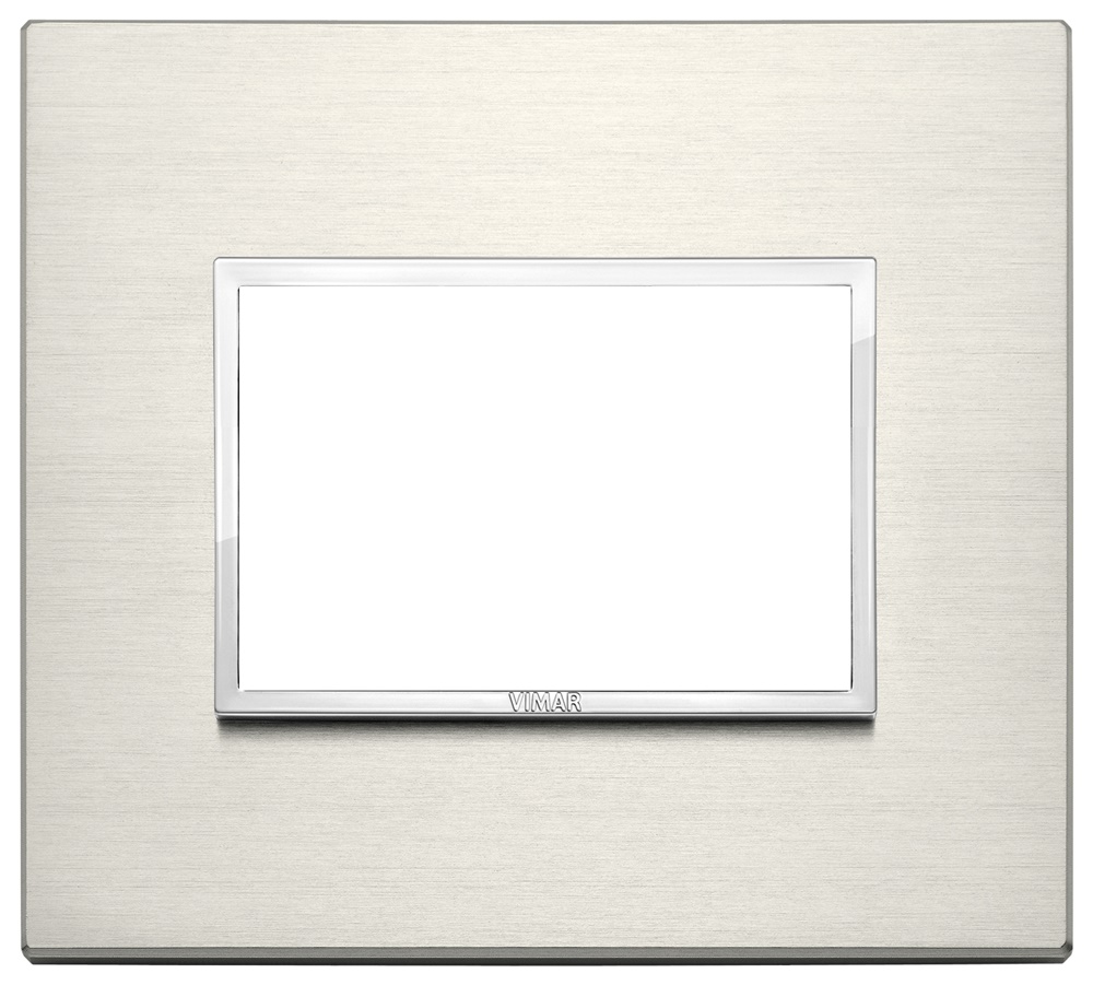 Placca 3 moduli titanio alluminio nobilitato per installazioni elettriche