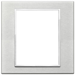 Placca 8 moduli alluminio anodizzato grigio Next per installazioni elettriche