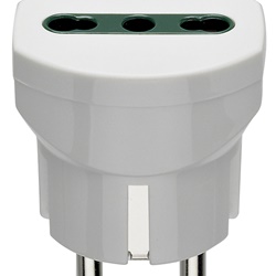 Adattatore elettrico bianco 250V 1500W spina 2P+T tedesco/francese presa italiana P17/11