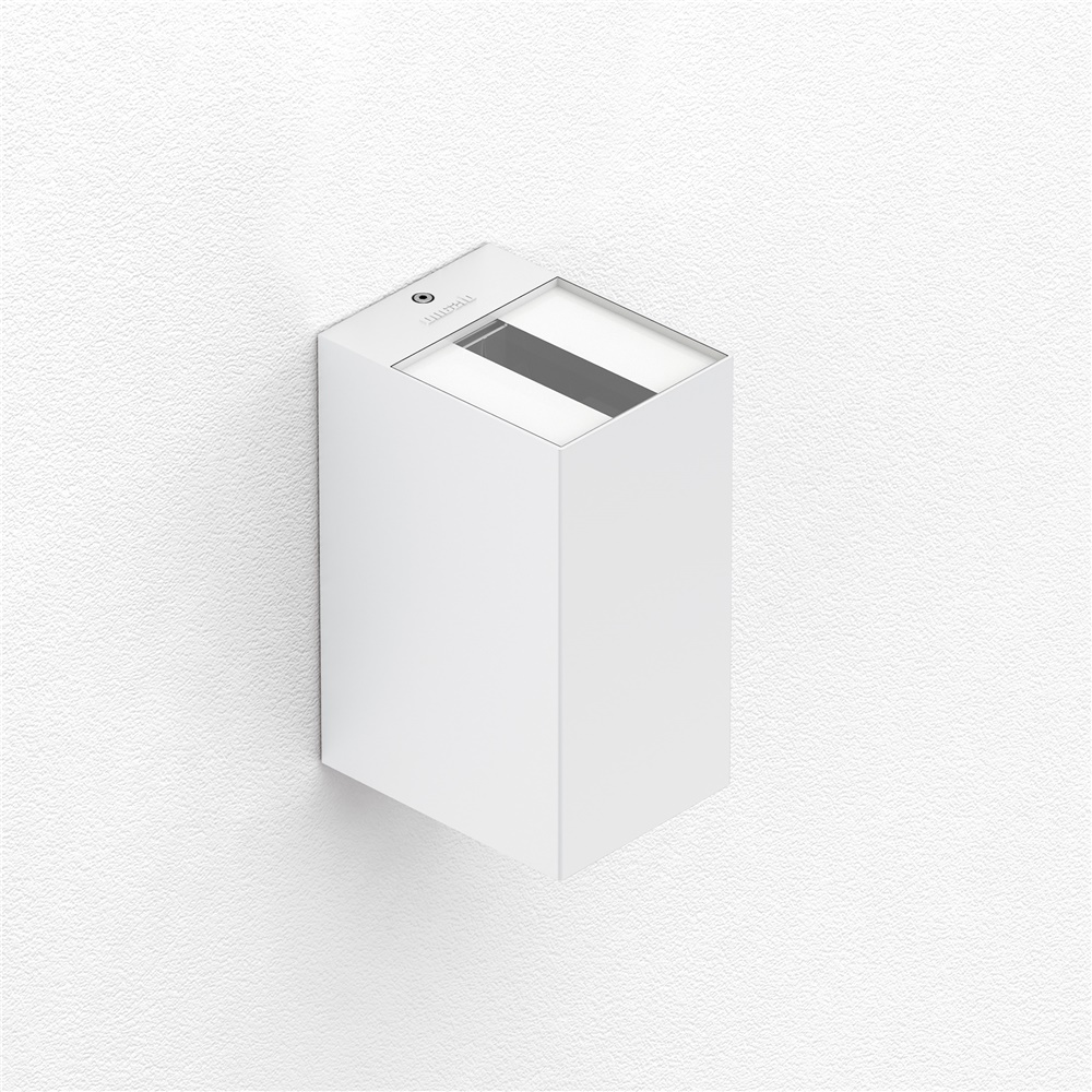 Apparecchio LED 29W 3108lm 3000K IP66 esterni facciate