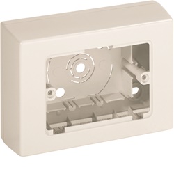 Scatola porta apparecchi ad ingombro ridotto interasse 83,5 mm.