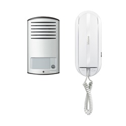 Kit citofonico audio monofamiliare Sprint L2 con pulsantiera resistente IP54 IK07 per installazione parete