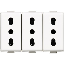 Presa triplex bipasso 10/16A 2P+T alveoli schermati bianco per impianti elettrici residenziali e industriali