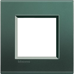 Placca quadrata 2 moduli metallo modello Park per impianti elettrici