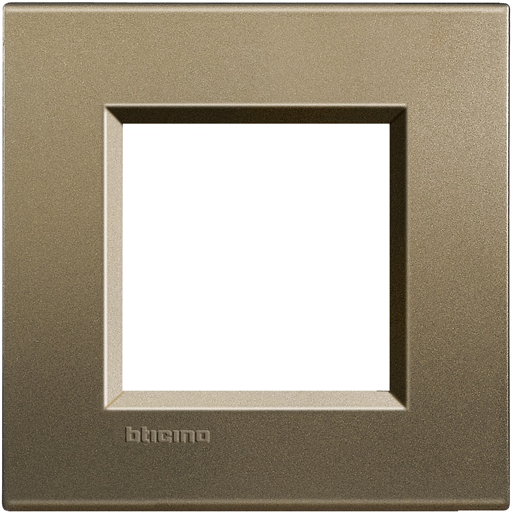 Placca quadrata 2 moduli metallo design moderno per installazioni elettriche residenziali