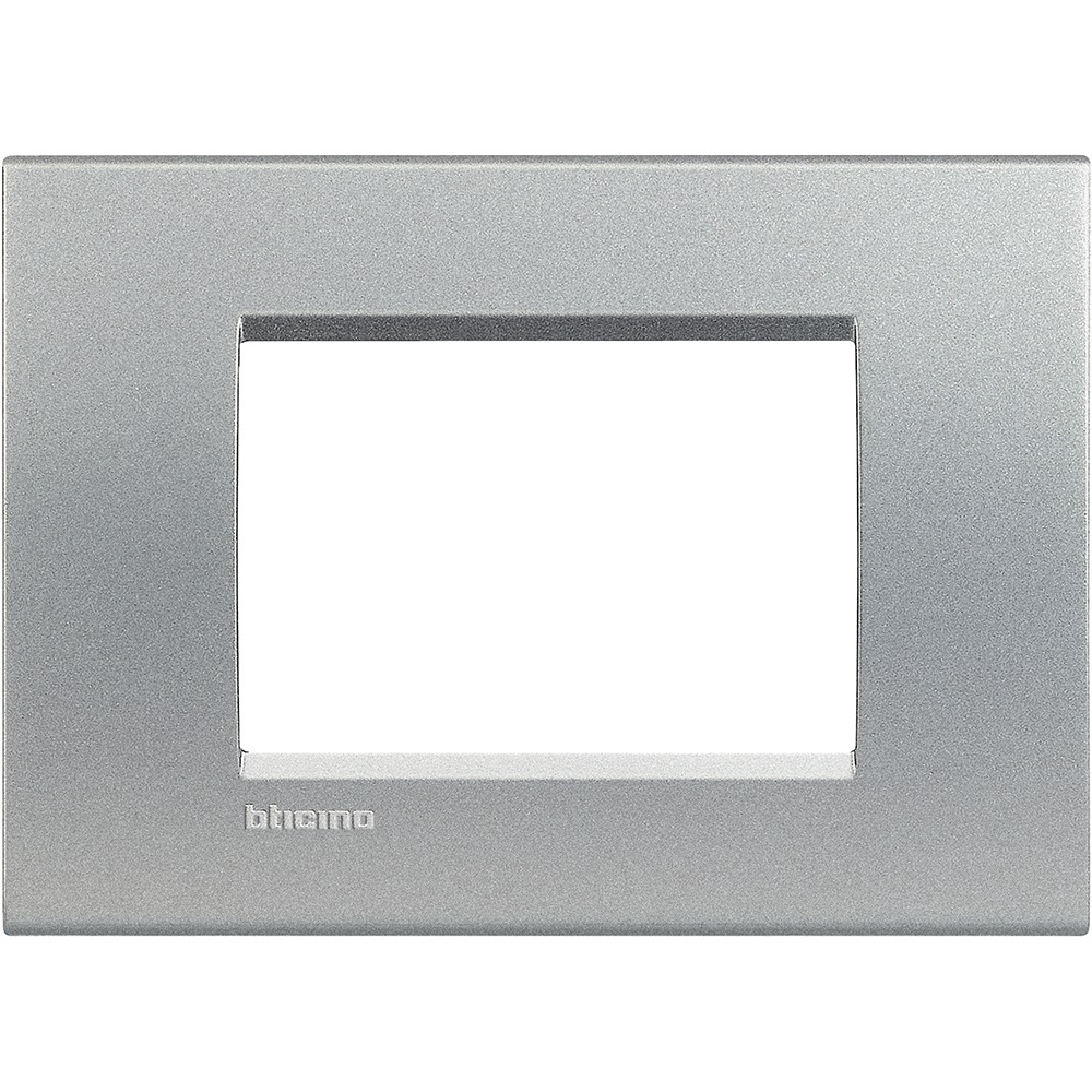 Placca tecnica 3 moduli in tecnopolimero per impianti elettrici incasso