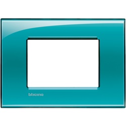 Placca quadra 3 moduli verde deep tecnopolimero per installazioni elettriche