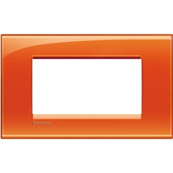 Placca quadra 4 moduli arancio deep tecnopolimero per installazioni elettriche