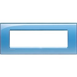 Placca quadra 7 moduli azzurro deep in tecnopolimero per installazioni elettriche