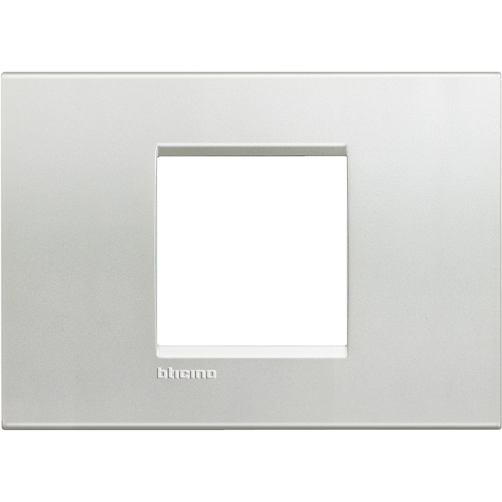 Placca quadra 2 moduli centrati argento metallo design moderno per impianti elettrici