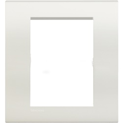 Placca quadra 3+3 moduli bianca tecnopolimero per impianti elettrici