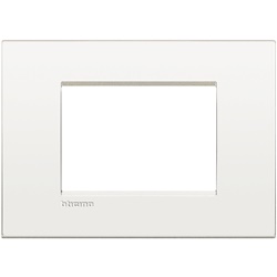 Placca incasso 3 moduli bianco puro metallo per impianti elettrici residenziali e commerciali