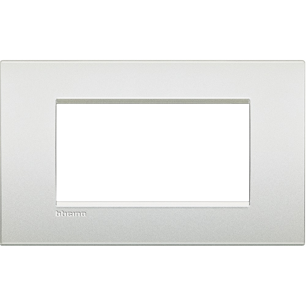 Placca 4 moduli bianco perla metallo per installazioni elettriche