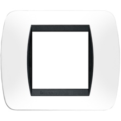 Placca 2 moduli plastica bianca Living Int con cornice interna nera per installazioni interne
