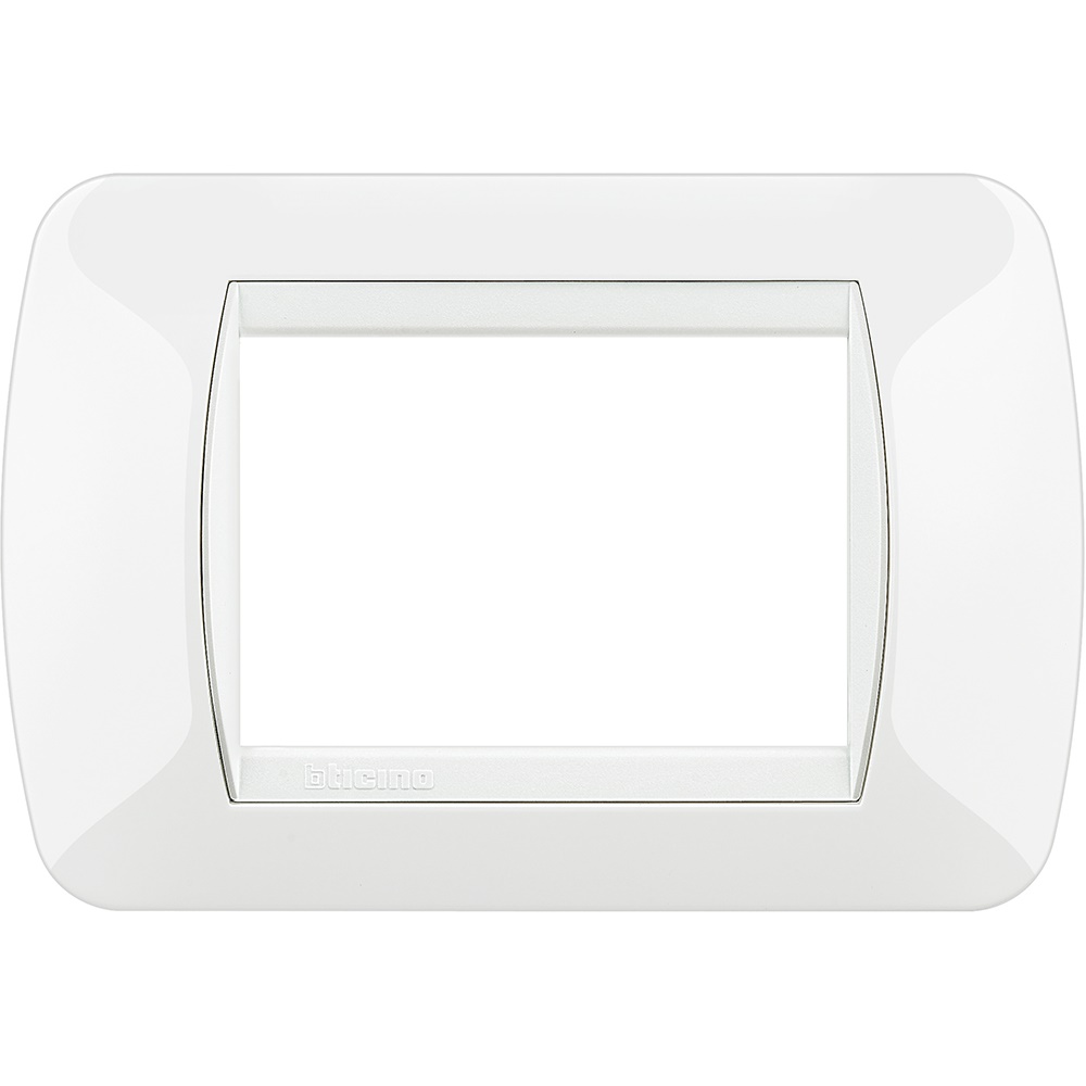 Placca incasso 3 moduli bianca tecnopolimero per installazioni elettriche interne
