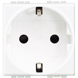 presa 2P+T 16A 250V standard tedesco italiano con contatti laterali terra alveoli schermati