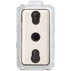 Presa bipasso 2P+T 10/16A standard Italia con alveoli schermati per impianti elettrici