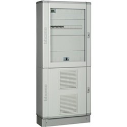 Quadro uso medico standard potenza 7500VA trifase protezione avanzata ambienti sanitari