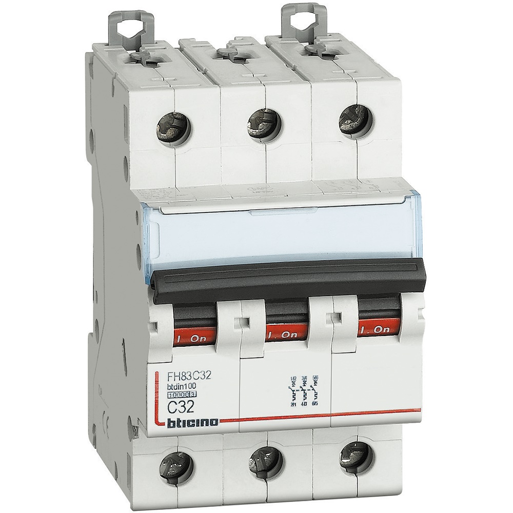 Interruttore magnetotermico 3P curva C 32A 10kA protezione impianti elettrici