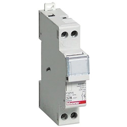 Portafusibile sezionabile 1P+N 32A 500V per impianti elettrici residenziali e industriali montaggio su guida DIN