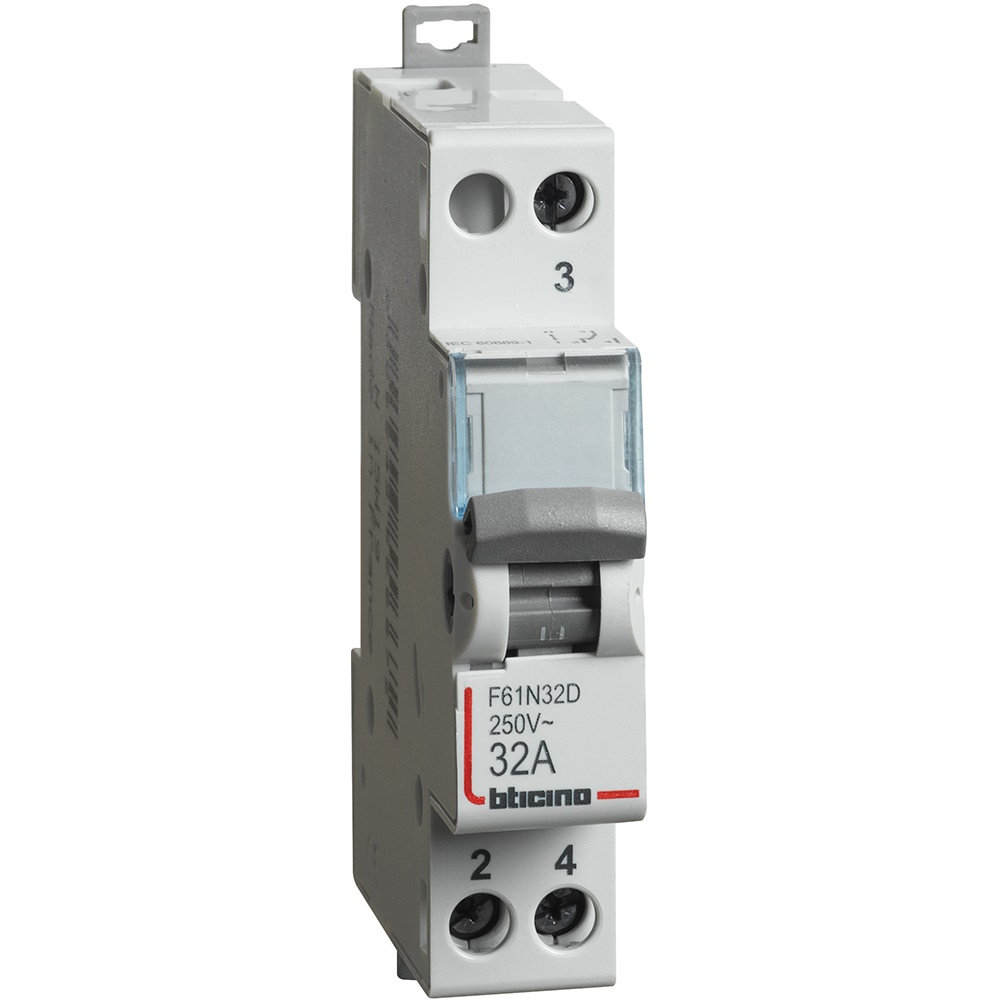 Deviatore elettrico 1NA-1NC 32A 230/400V 1 modulo DIN per controllo circuiti residenziali e industriali