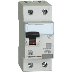 Interruttore magnetotermico differenziale Salvavita 1P+N tipo AC 10A 