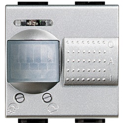 Interruttore IR passivo 500W uscita rele 6A 230Vac controllo illuminazione automatizzato