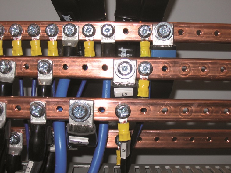 Barra rame filettata 12x3 mm lunghezza 1000 mm passo M5 per installazioni elettriche