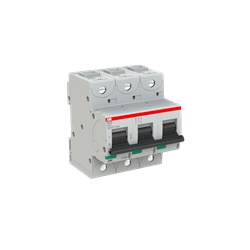 Interruttore automatico miniatura 3 poli 32A caratteristica KM alta prestazione