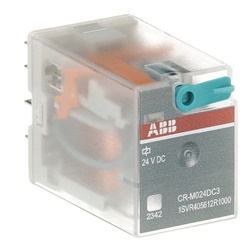 Relè interfaccia pluggable 3 contatti 3 c/o 24V DC 250V 10A per automazione e controllo elettrico