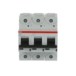 Interruttore automatico 3 poli C10 10A alta prestazione uso residenziale industriale