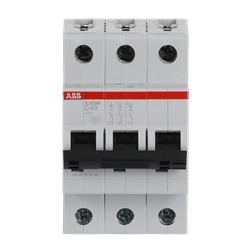 Interruttore automatico Miniature Circuit Breaker S200M 3 poli 40A curva C 10kA uso residenziale e industriale